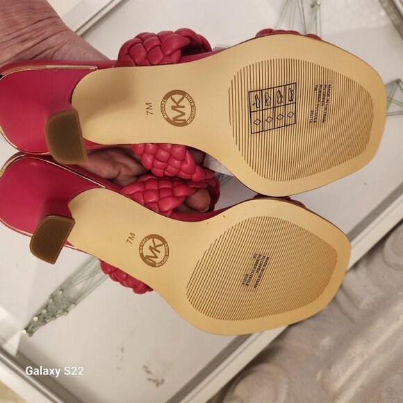 Michael Kors "Amelia" Rubin Red Heeled sandals. NIB. Size 7 - Picture 7 of 11